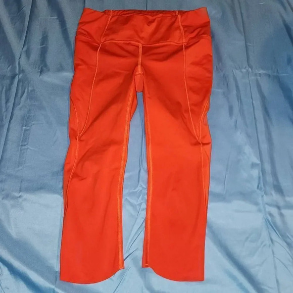 Athleta Womens Red Velocity Stash Pocket Crop‎ Leggings XXS - Picture 1 of 3